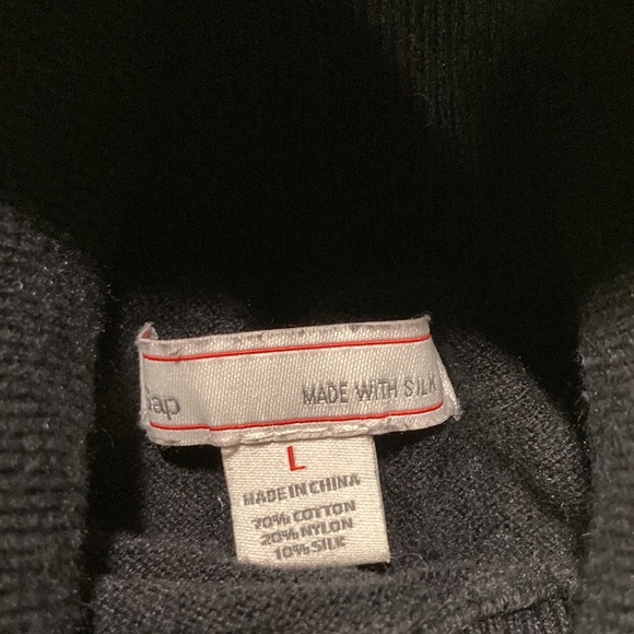 GAP long sleeve turtleneck - Picture 2 of 3